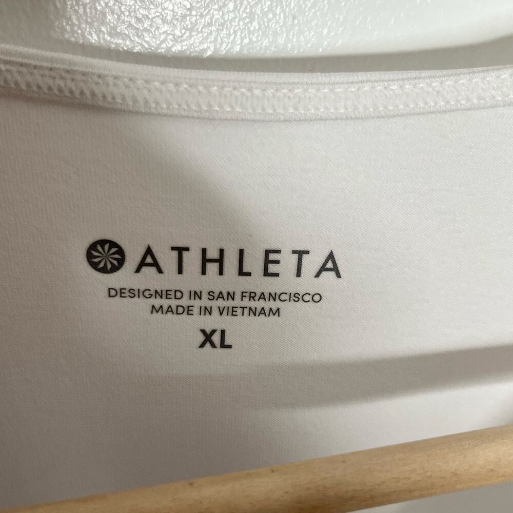 Athleta Short Sleeve Quarter Zip Top XL White Draped Back Zip Pocket Workout - Picture 4 of 9